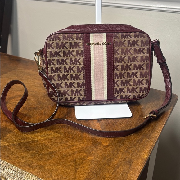 Michael Kors Maroon and Tan Signature Monogram Crossbody Bag - Picture 2 of 10